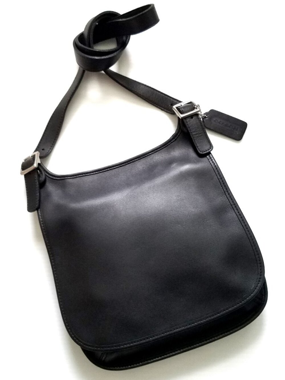 Authentic Vintage Coach Black Leather Small Hippie Flap Bag 9135 Mint
